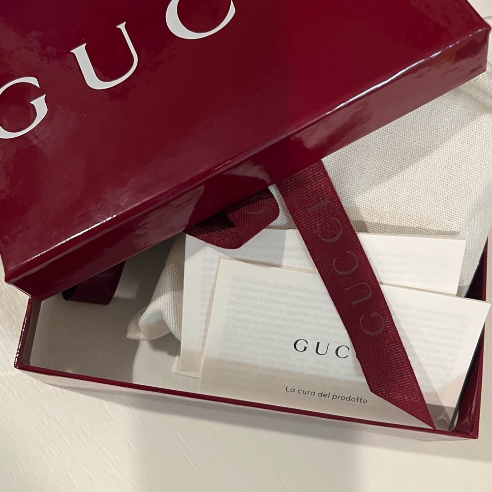 Gucci Ophedia Sherryline Wallet with Burgundy Gift Box with Ribbon
